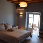 Ξενοδοχείο με διαμερίσματα Andromeda Mykonos &