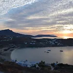 Ξενοδοχείο με διαμερίσματα Andromeda Mykonos &