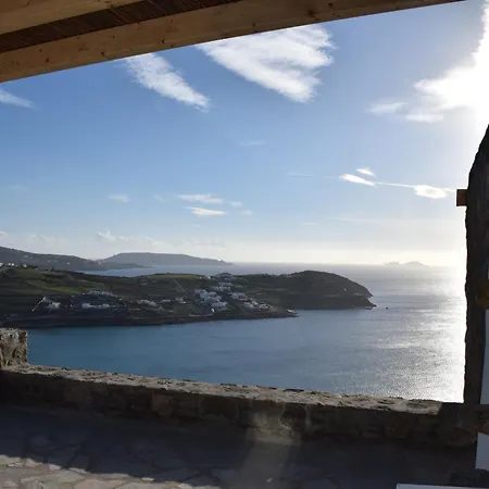 Andromeda Mykonos & קאלו ליבאדי