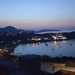 Andromeda Mykonos & アパートホテル