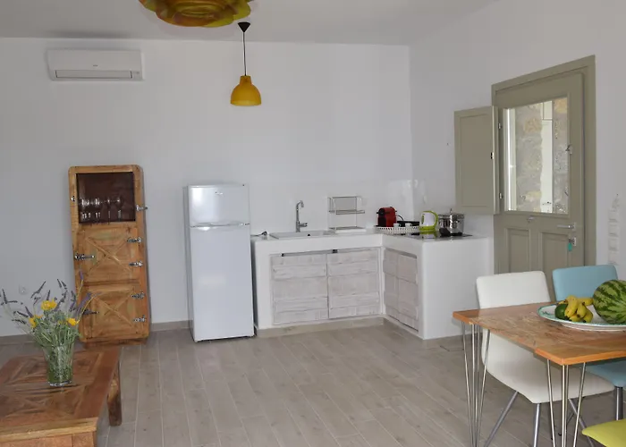 Andromeda Mykonos & 4* Кало-Ливади