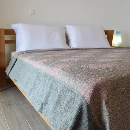 Апарт-отель Andromeda Mykonos & 4*