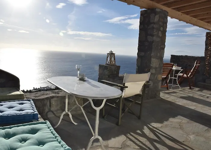 Andromeda Mykonos & 아파트호텔